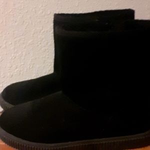 Black Ugh Boots